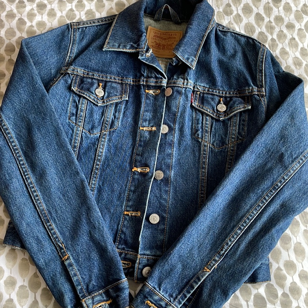 Levi’s jean trucker jacket